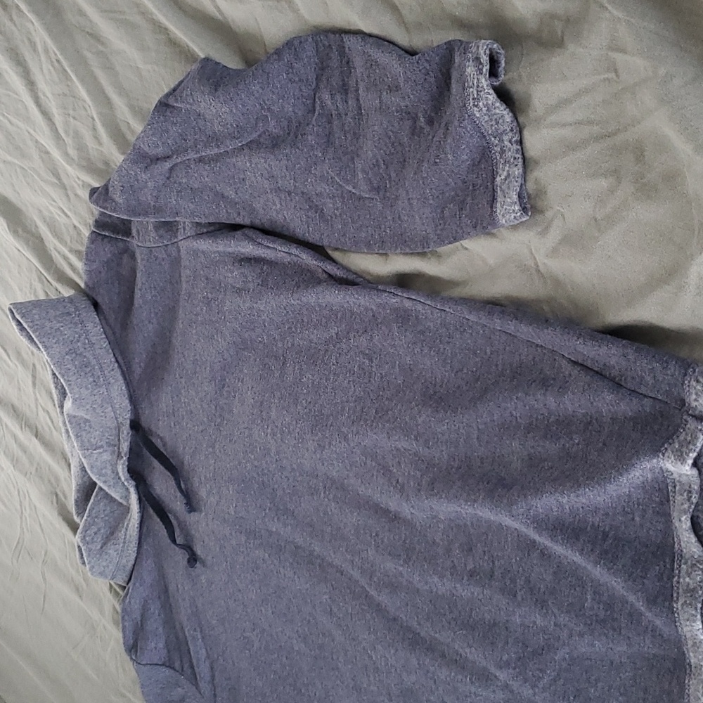 Women's top - Picture 4 of 5